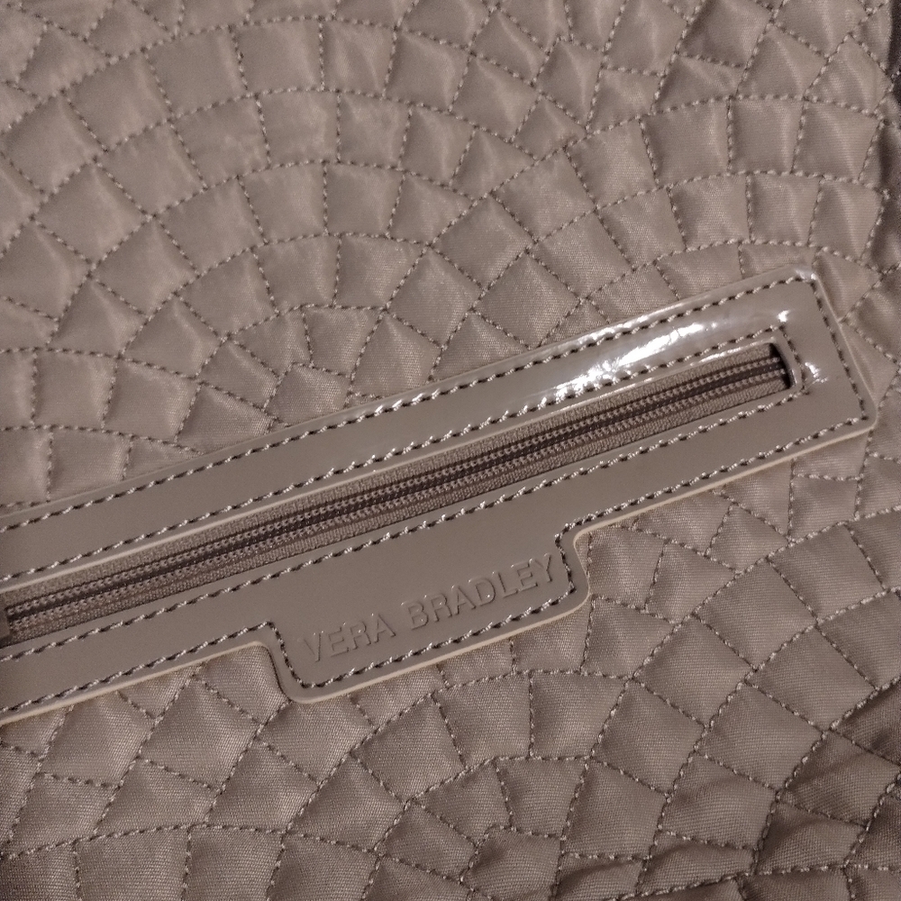NWOT Vera wang nylon beige quilted purse - Picture 2 of 8